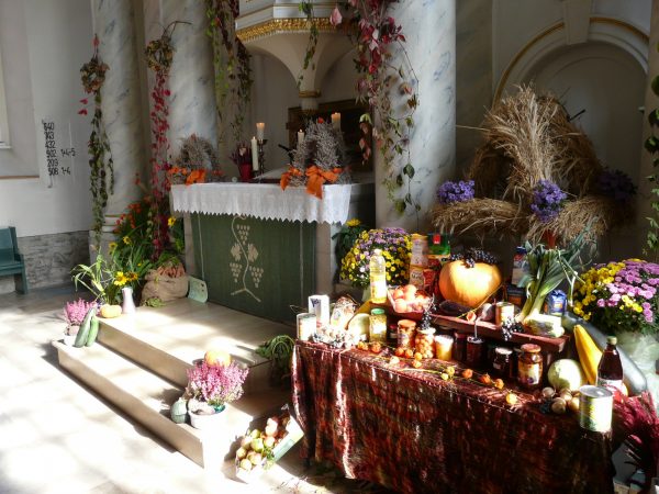 Diemarden Kirche Erntedankfest