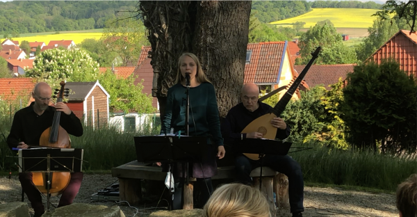 CarlSong_Konzert_auf_dem_alten_Friedhof